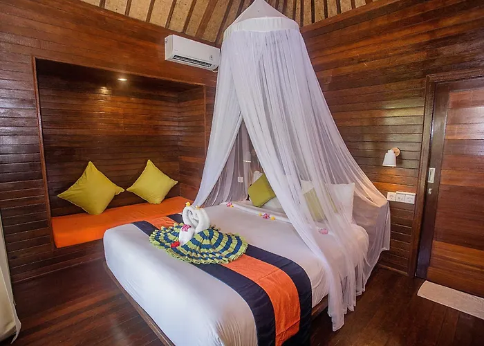 ホリデーパーク Samanta Huts 3*