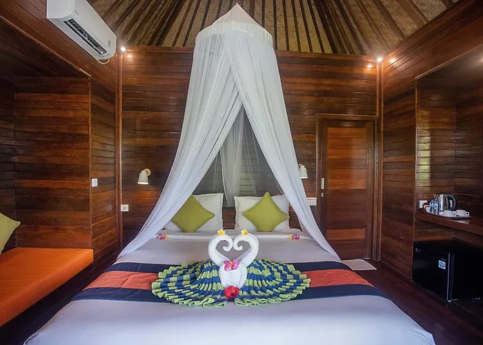 ホリデーパーク Samanta Huts 3*