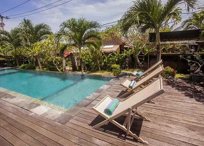 Samanta Huts 3*